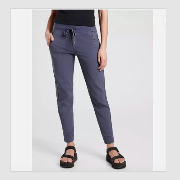 Athleta Trekkie North Jogger Size 4 Tall Purple Blue Stretch Travel Gym Pants - Picture 1 of 7